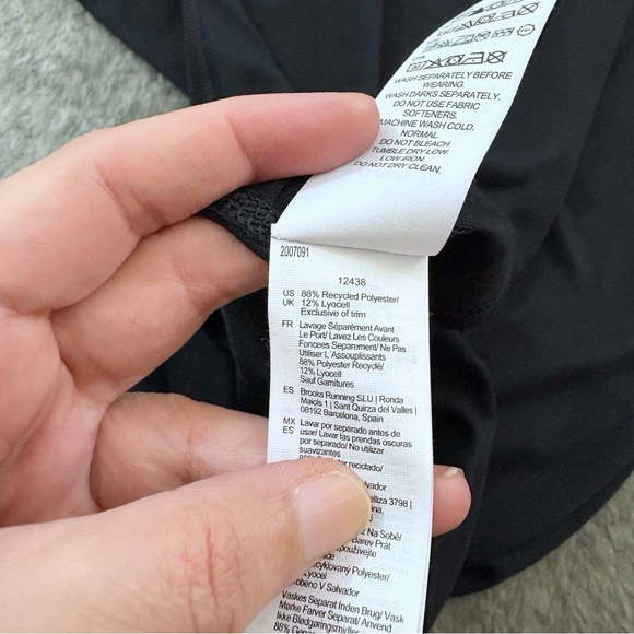 NWT Brooks Pride Distance Short Sleeve Shirt - Picture 10 of 12